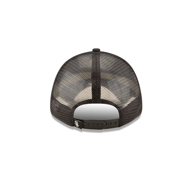 Chicago White Sox New Era Black 9Forty Adjustable Trucker 940 Hat