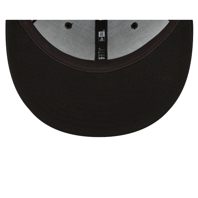 Boston Red Sox New Era Black 9Fifty MLB Snapback Adjustable Trucker Hat