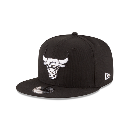 Chicago Bulls New Era Black 9Fifty Basic Snapback Adjustable Hat