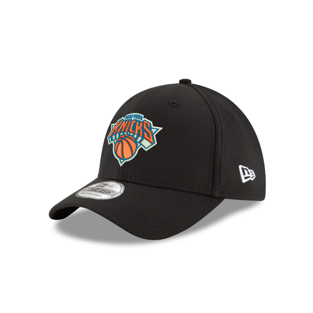 New York Knicks New Era Black Team Classic 39Thirty Flex Fit Hat
