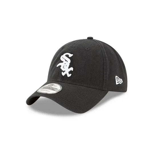 Chicago White Sox New Era Black Core Classic 9Twenty Adjustable Dad Hat